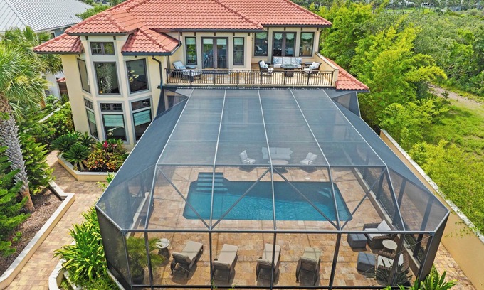 Crescent Beach Casa | Sparkling Pool, Balcony Sunsets, Pool Table, Dock
