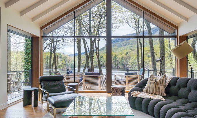 New Paltz Casa | Sparkling Ridge: Private Lake + Stunning Views