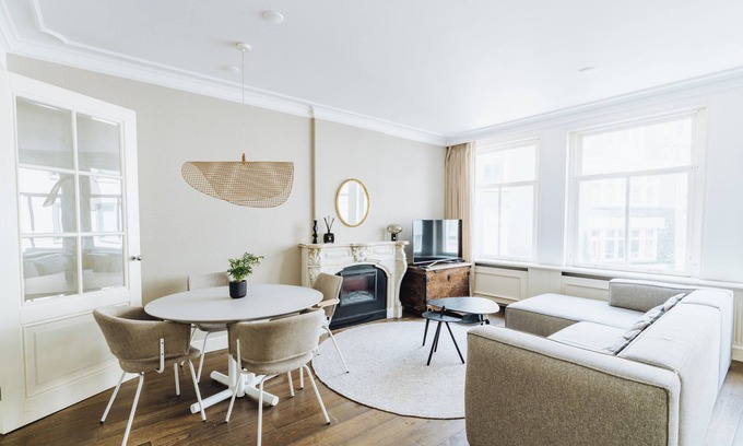 Old Town Casa | Spatious 2-bedroom townhouse in heart of Amsterdam