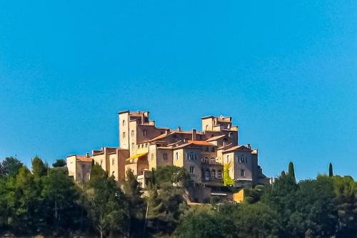 Tourrettes Apartamento | SPECIAL ! LE STUDIO DU CHATEAU