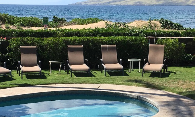 Kihei Casa | Finca frente al mar tropical con piscina, privacidad y vista al mar en 2/3 acres