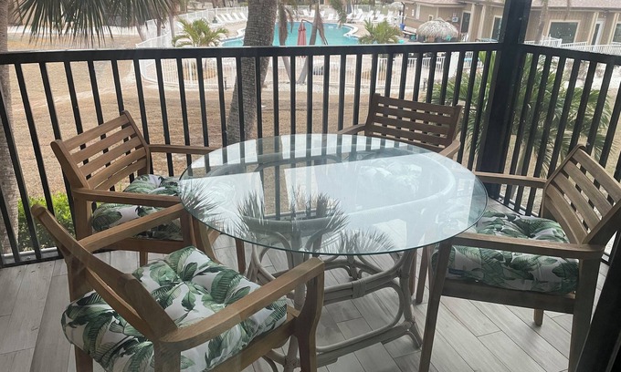 Sanibel Casa | Spectacular 2-bedroom townhome on Sanibel, short walk to stunning Gulf beach