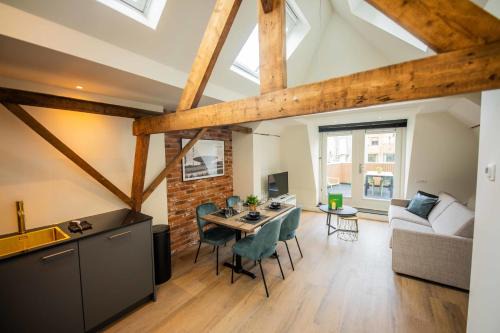Eindhoven City Center Apartamento | Spectacular 70m2 Penthouse with Terrace - R51C