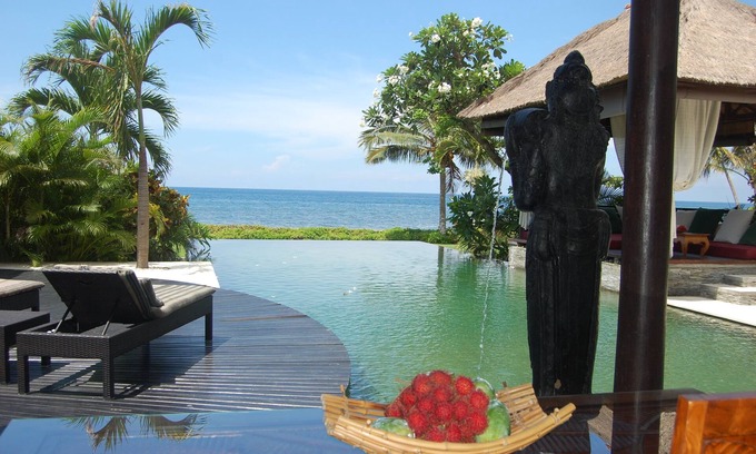 Banjartegehe Villa | Espectacular frente a la playa Villa - Norte de Bali
