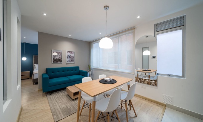 Financial District Apartamento | Spectacular High-End Apartment in Chapinero Alto with Wifi