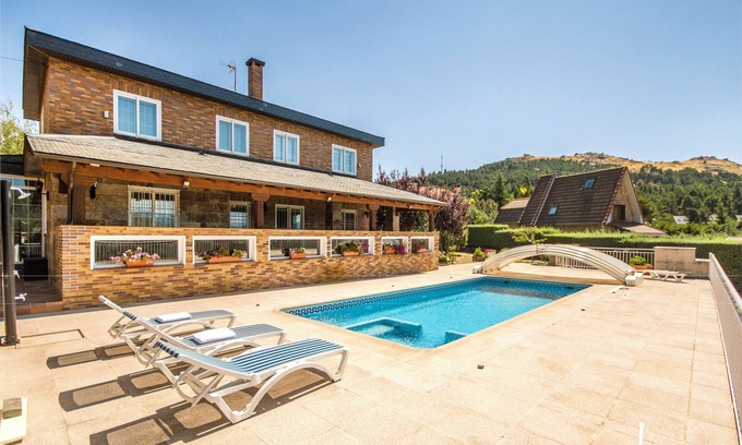 Collado Mediano Chalet De Esquí | Espectacular vivienda en Navacerrada para los amantes de la naturaleza