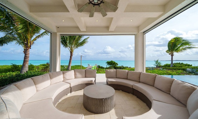 Great Exuma Casa | Spectacular Home on a spectacular beach