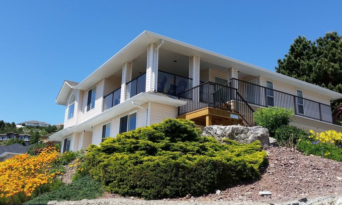 Central Okanagan Casa | Vistas espectaculares al lago: ideal para parejas y familias