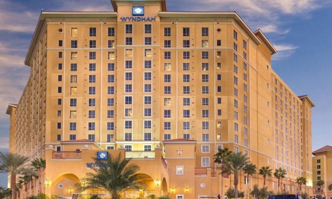 Las Vegas Condominio | Spectacular Las Vegas three bedroom in beautiful resort