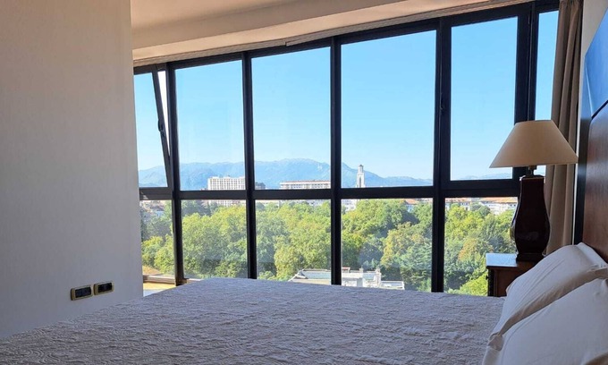 Oviedo City Centre Apartamento | SPECTACULAR LUXURY APARTMENT IN THE CENTER OF OVIEDO