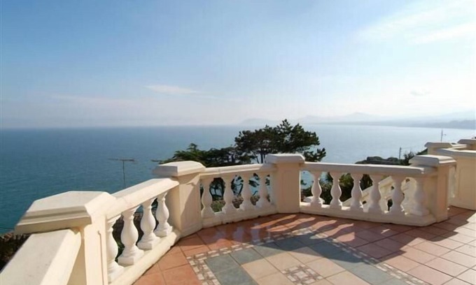 Dalkey Villa | Espectacular villa mediterránea en el mar de Irlanda