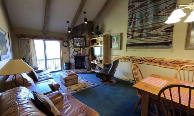 Purgatory Condominio | Spectacular Mountain Views! 2 Miles North of Purgatory! Heated Pool !