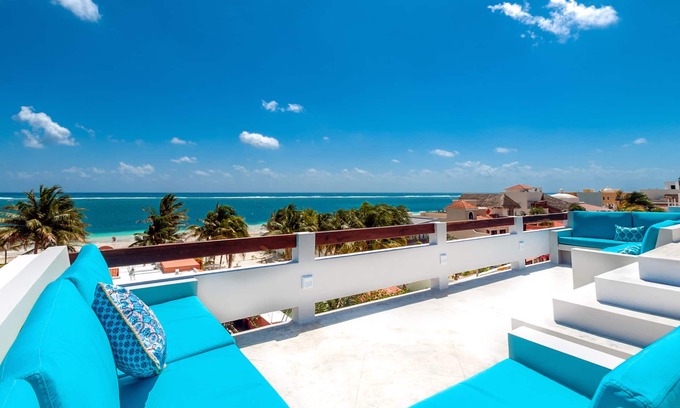 Puerto Morelos Casa | Espectaculares vistas al mar desde 3 plantas de amplias terrazas