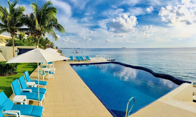 Zona Hotelera Norte Condominio | Último condominio renovado 3BR / 3BA en el mar, Miramar 302