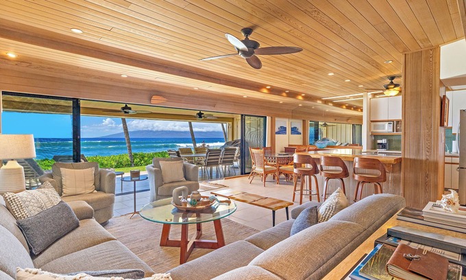 Downtown Lahaina Casa | Spectacular Oceanfront 4 bedroom 4 bath, AC, pool in tropical oasis.