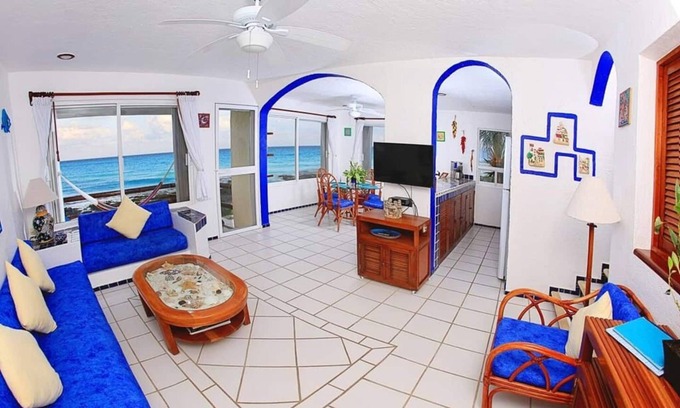 Akumal Condominio | Spectacular Sea Views! Bikes! Pool! Brand New Kitchen!