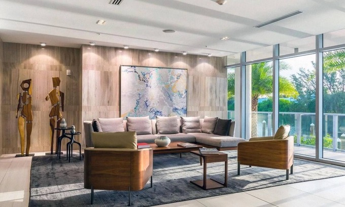 Central Fort Lauderdale Apartamento | Spectacular Skyline and Ocean Views from Luxurious Flow-Through Penthouse