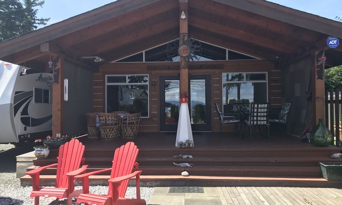 Campbell River Cabina | Espectaculares amaneceres, hermosas vistas del océano y de la vida salvaje a tu alcance!