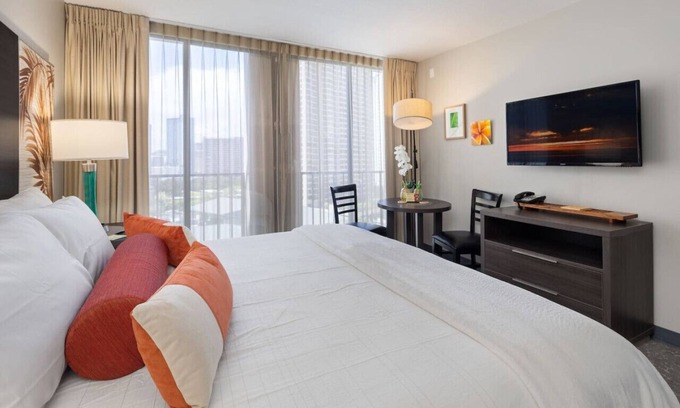 Waikiki Apartamento | Spectacular Urban Location - A Peaceful Surrender in Waikiki