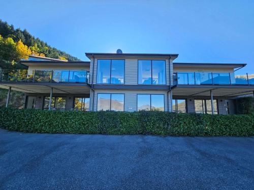 Frankton Casa | Spectacular Views & Comfort in Queenstown