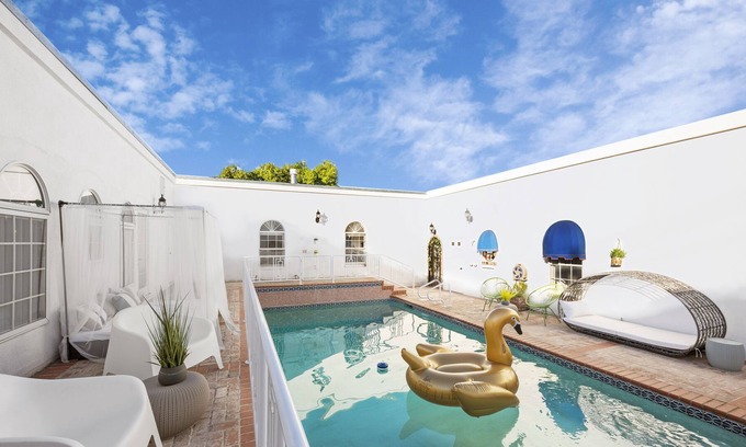 Las Vegas Otro | Spectacular Villa Resort, 5 min. from the Strip