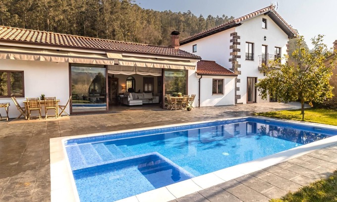 La Cavada Villa | Impresionante villa entre mar y montaña