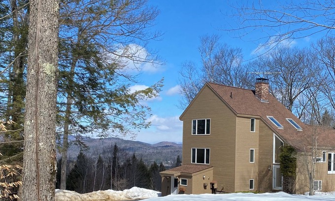Plymouth Casa | Spectacular White Mountains Getaway – Ski House with Breathtaking Views