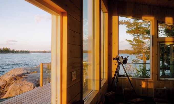 Northern Ontario Complejo | Spectacular Whole Island for Rent - 8 bedrooms, Sleeps up to 15, Hot tub, Sauna