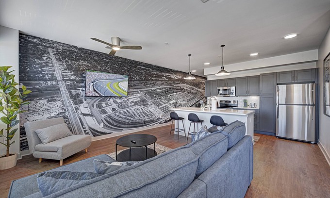 Speedway Condominio | Speedways Ultimate Pit Stop!