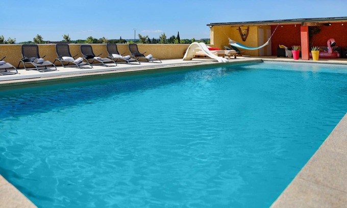 Bagnols-sur-Ceze Casa | Spend a relaxing vacation at this beautiful winery, ideally located in the countryside!