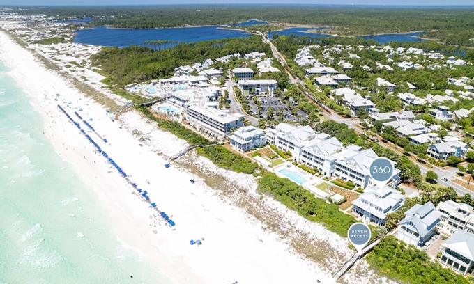Gulf District Condominio | Impresionante Gulf Front WaterColor Condo! Recientemente renovado, ¡fotos pronto!