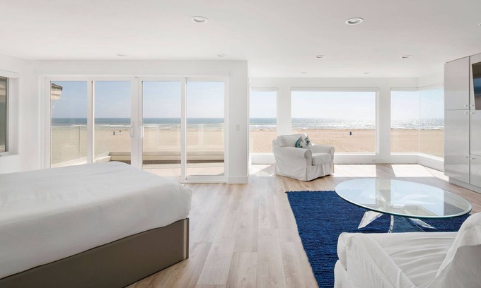 Hollywood Beach Casa | Crystal's Palace a Luxury Coastline Home!