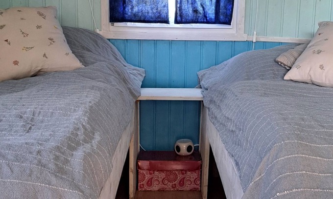 Karstadt Cabina | Spend the night in a circus wagon