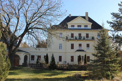 Oschatz Casa | Spending a splendid, all natural time at a Mansion