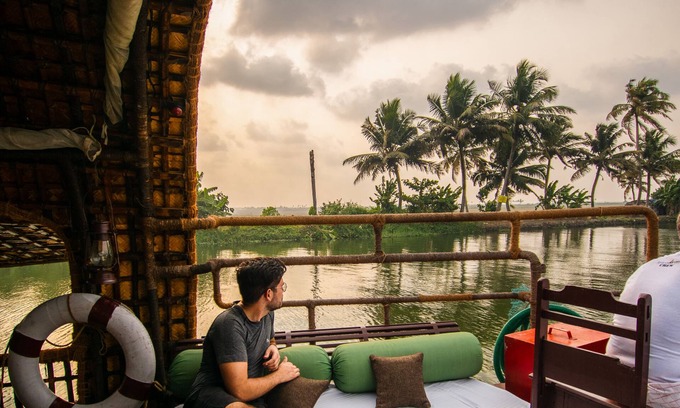 Andhakaranazhy Alquiler De Eote | Spice Coast Cruises CGH Earth-Houseboat