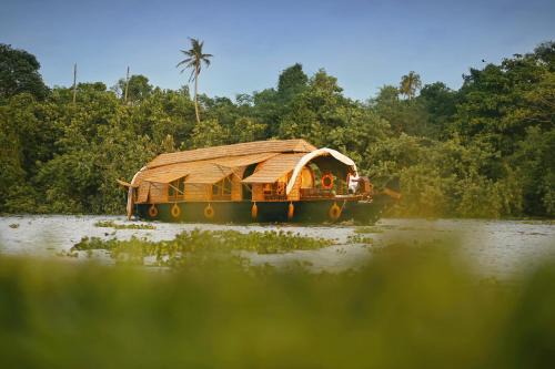 Andhakaranazhy Alquiler De Eote | Spice Coast Cruises - Houseboat, A CGH Earth Experience