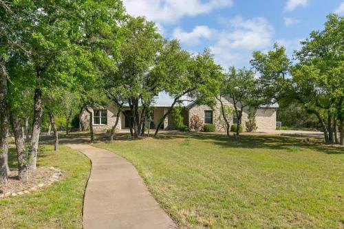 Spicewood Casa | Spicewood Lodge w/Pool, HotTub