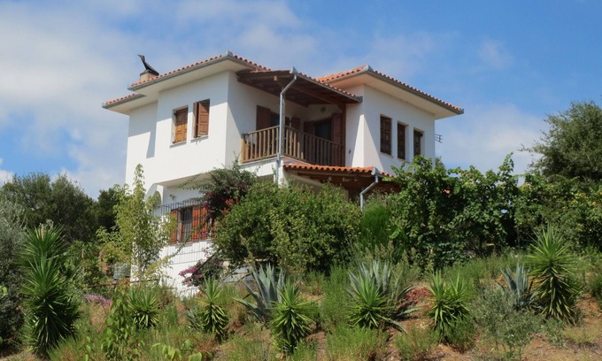 Kato Vrontou Casa | Spiti Avra - Casa Piliorítica con vista al valle - 2 km del mar
