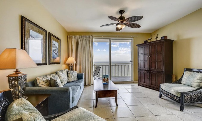 West Panama City Beach Casa | Splash Beach Resort #1601-W by Book That Condo