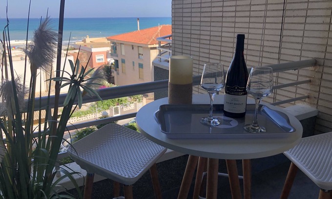 El Moncayo Apartamento | Espléndido apartamento frente al mar con todas las comodidades