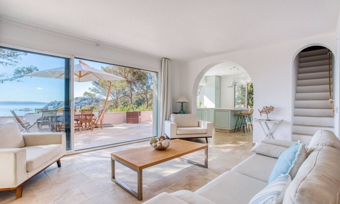 Cap Benat Casa | Espléndida villa junto al mar con impresionantes vistas.