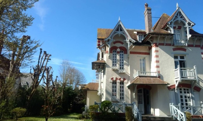 Deauville City Centre Villa | Espléndida villa en el corazón de Deauville