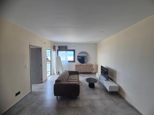 Mamoudzou Apartamento | Splendide T2 Meublé à Mtsapéré Baobab vue sur Mer