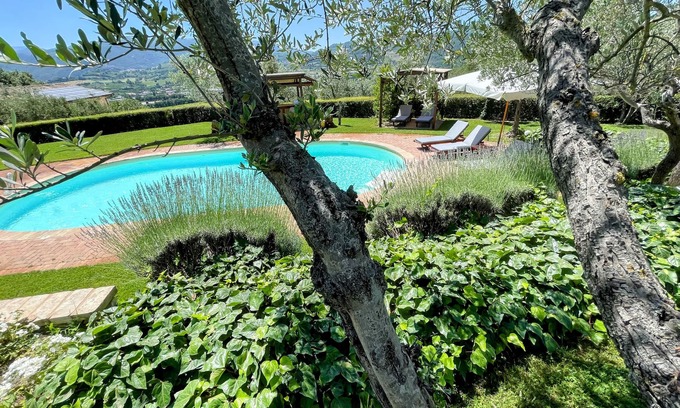 Spoleto Villa | SPOLETO TRANQUILITA + PISCINA. Duerme 20. SPOLETO CENTRAL. 15 MINUTOS