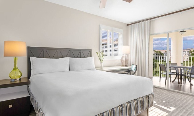 Williamsburg Apartamento | Spontaneous Trip? We have 2BR 1 King, 2 Queen Beds