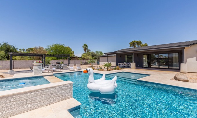 Shea North Estates Casa | Sport & Splash - Pickle ball - Sports Court -Pool & Spa