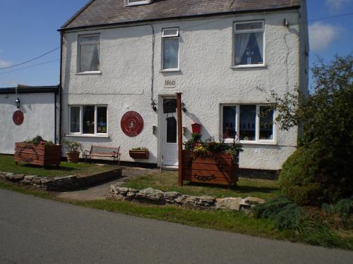 Rhosgoch Cama Y Desayuno | Sportsmans Lodge Bed and Breakfast