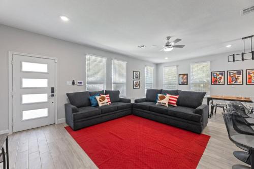 Central Arlington Casa | Sporty Spot - Hot Tub - Walk to AT&T Stadium