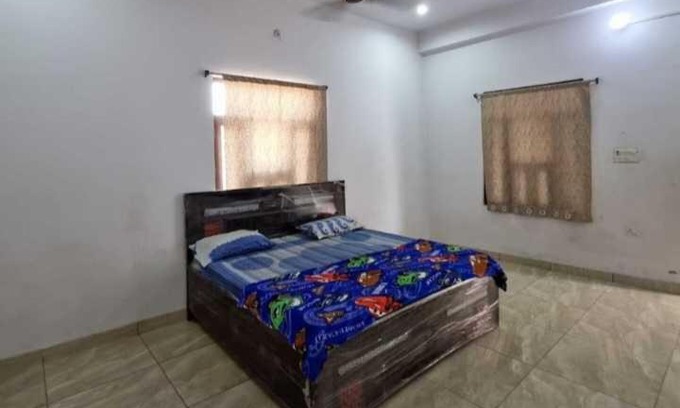 Hathras Hotel | SPOT ON Chaudhary Hotel