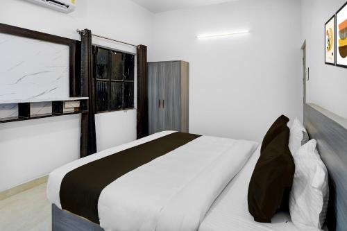 Varanasi Hotel | SPOT ON Hotel Stayour Inn